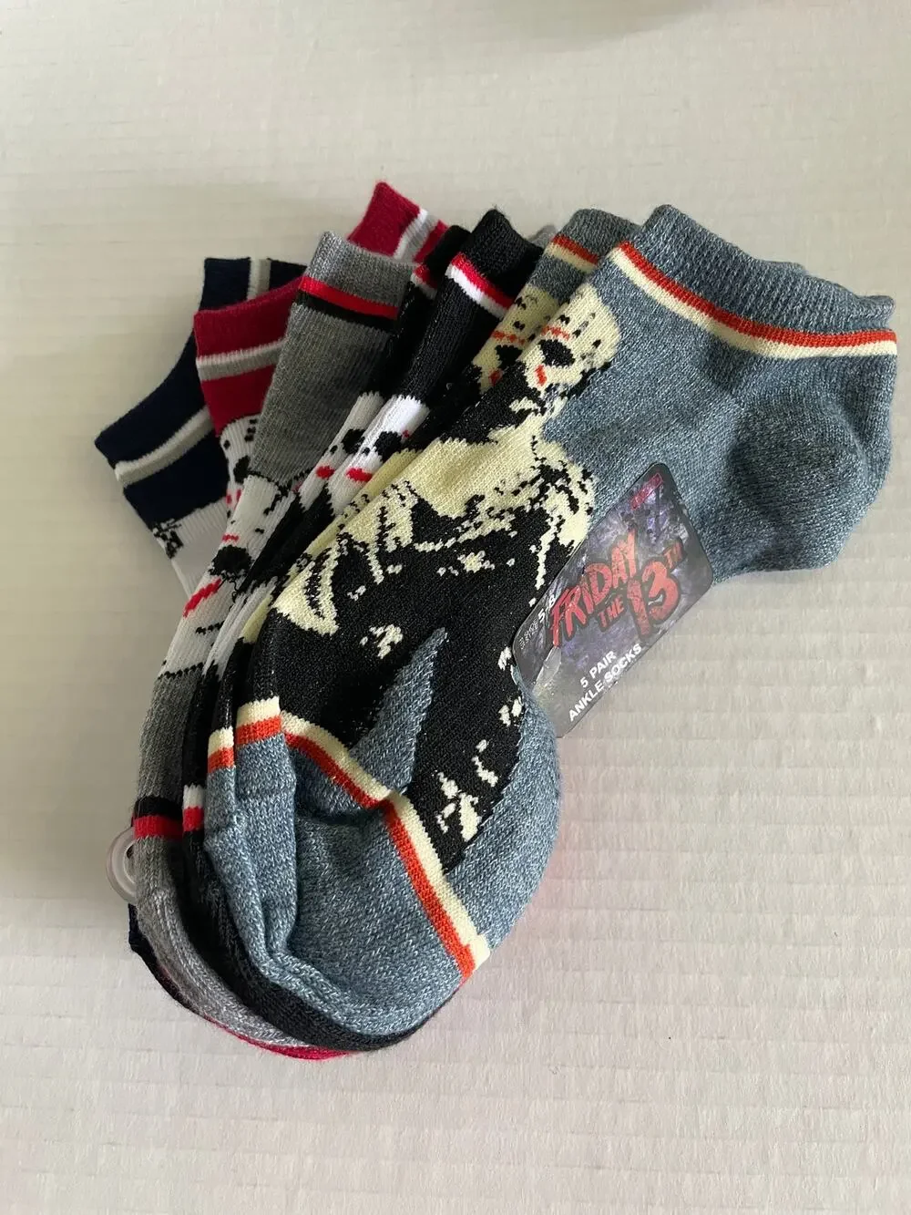HORROR MOVIE FRIDAY THE 13TH JASON VOORHEES 5 PAIR OF ANKLE SOCKS NEW